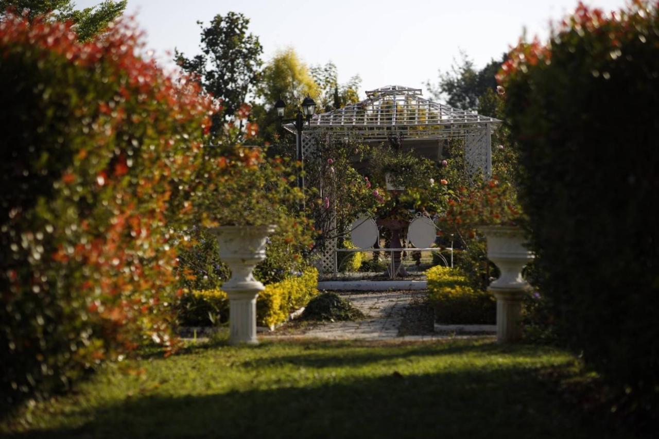 Bed and Breakfast Le Jardin De Maejo Chiang Mai Exterior foto